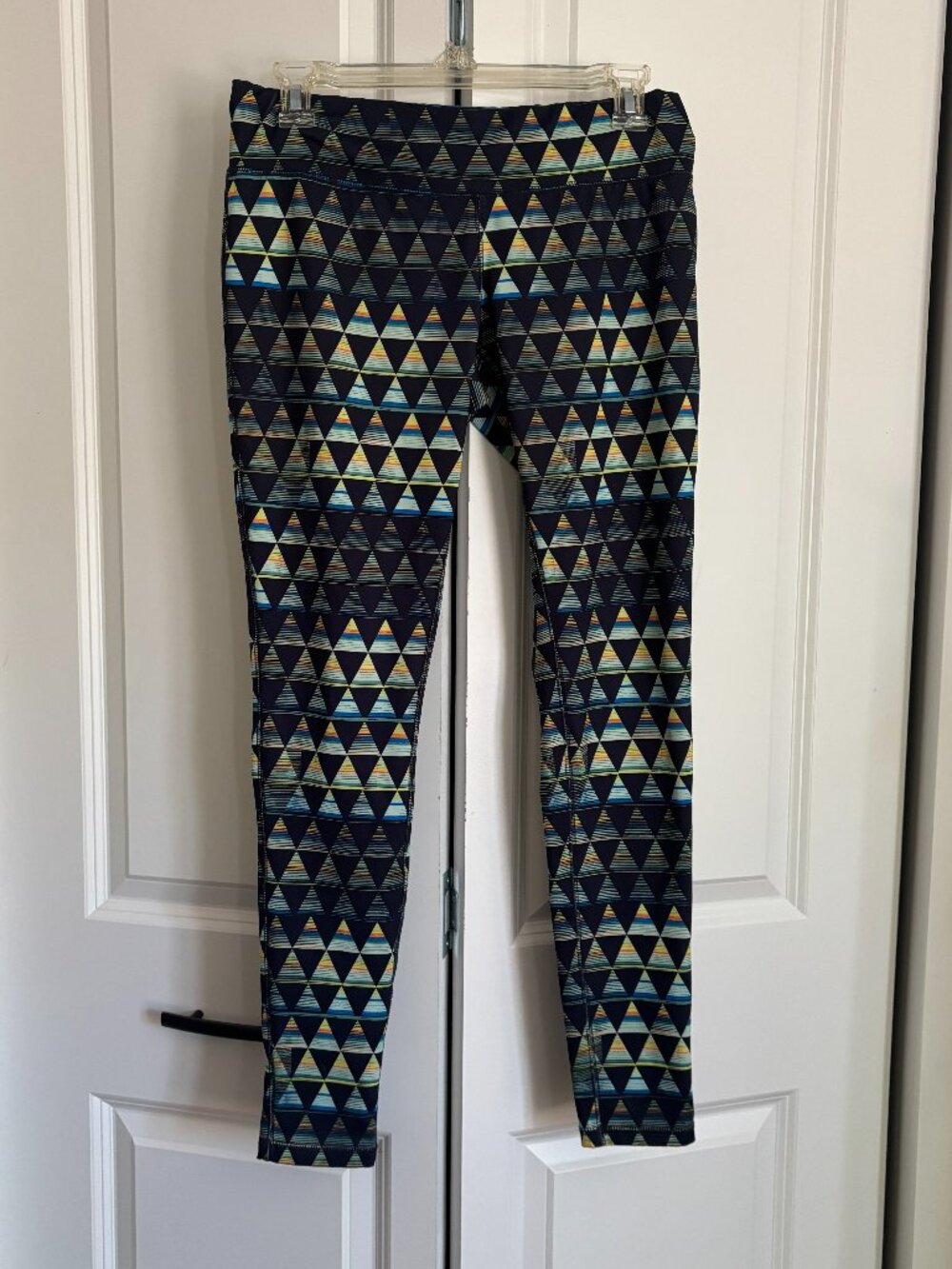 Target Mossimo Athletic leggings - cool triangular pattern - M